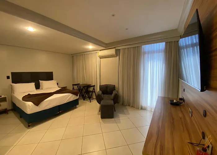 Hotel 4 estrelas: Millenium Hotel Flat